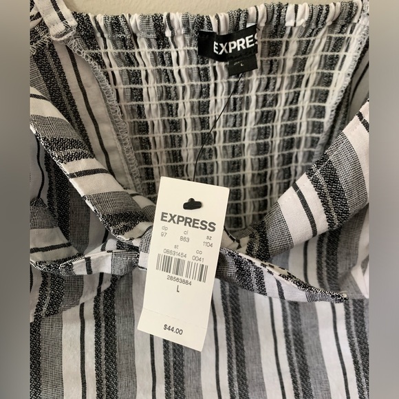 NEW Express Black White Stripe Cotton Ruffle Knot Crop Top Size Large Coastal - Picture 9 of 14